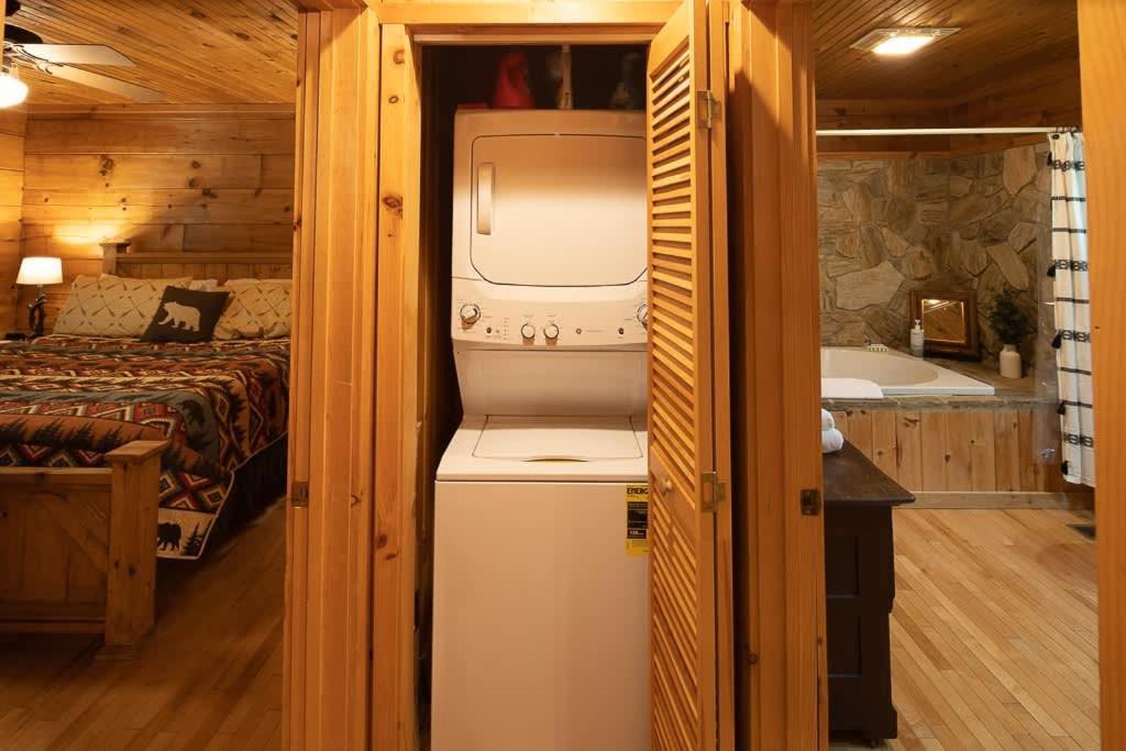 Cozy 'Grey Fox' Cabin Between Boone & Blowing Rock Ngoại thất bức ảnh