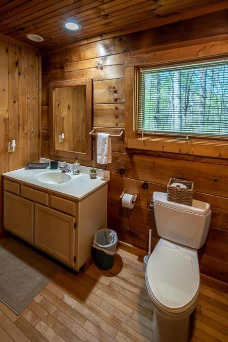 Cozy 'Grey Fox' Cabin Between Boone & Blowing Rock Ngoại thất bức ảnh