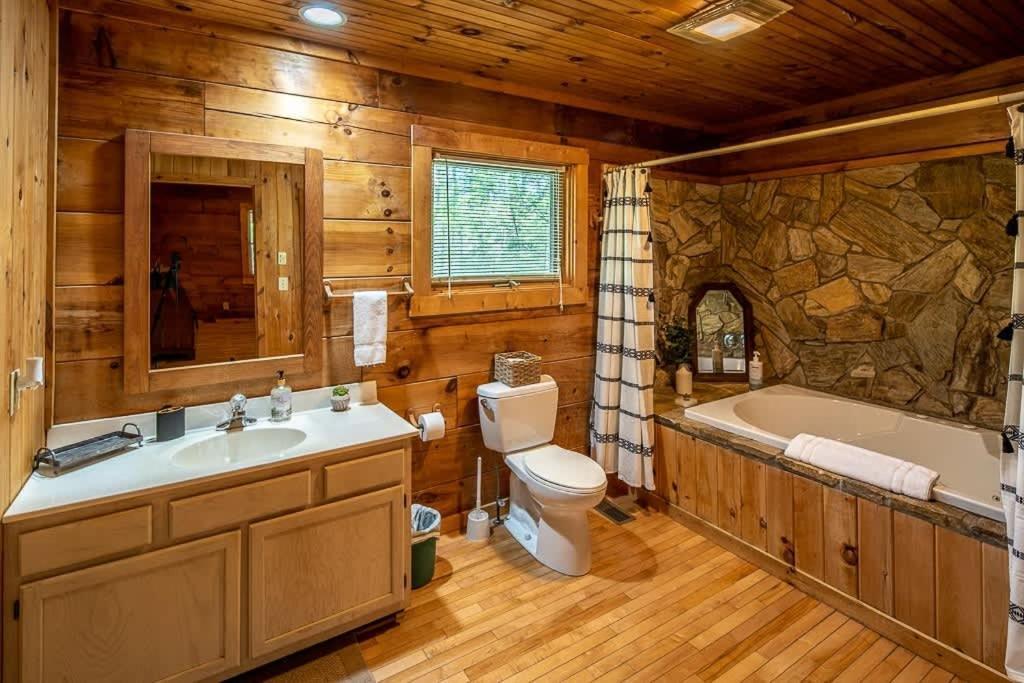 Cozy 'Grey Fox' Cabin Between Boone & Blowing Rock Ngoại thất bức ảnh