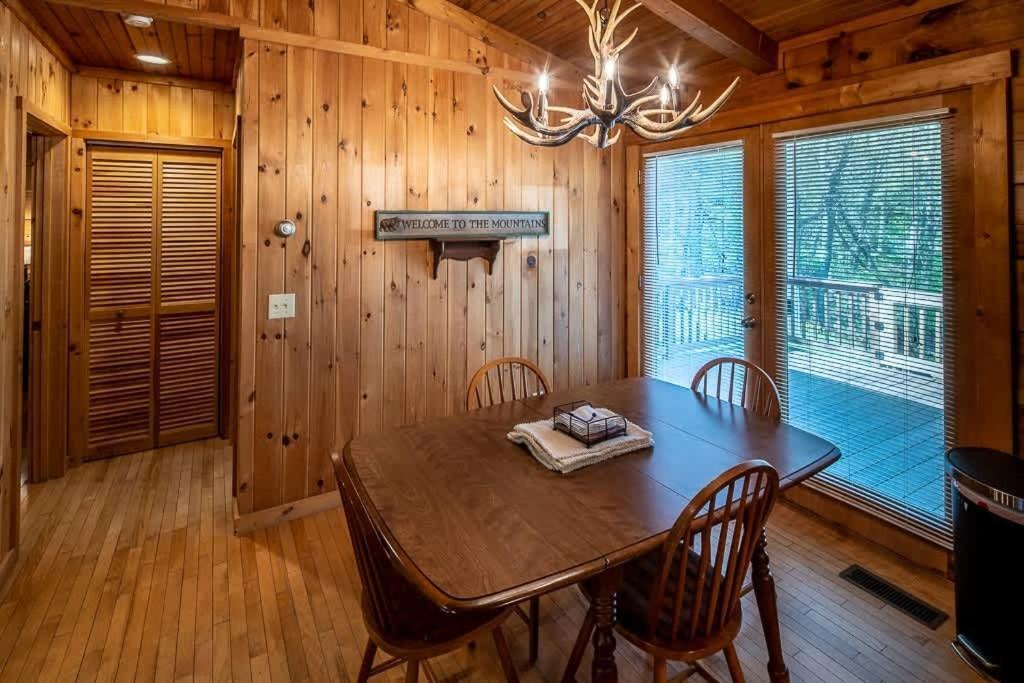Cozy 'Grey Fox' Cabin Between Boone & Blowing Rock Ngoại thất bức ảnh