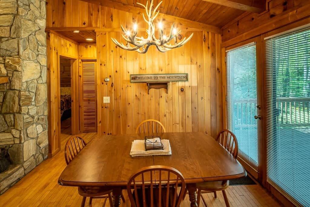 Cozy 'Grey Fox' Cabin Between Boone & Blowing Rock Ngoại thất bức ảnh